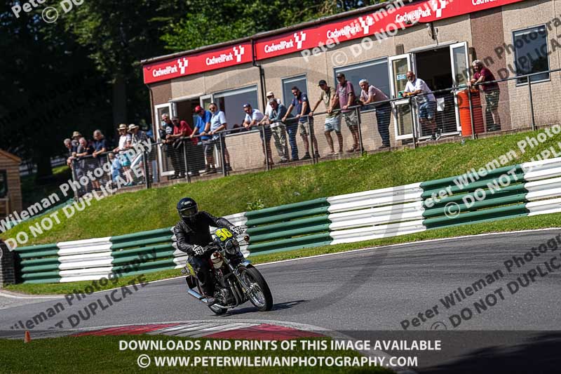 Vintage motorcycle club;eventdigitalimages;mallory park;mallory park trackday photographs;no limits trackdays;peter wileman photography;trackday digital images;trackday photos;vmcc festival 1000 bikes photographs